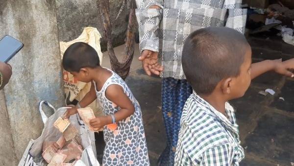 కృష్ణాజిల్లాలో కరెన్సీ నోట్లకు చెదలు