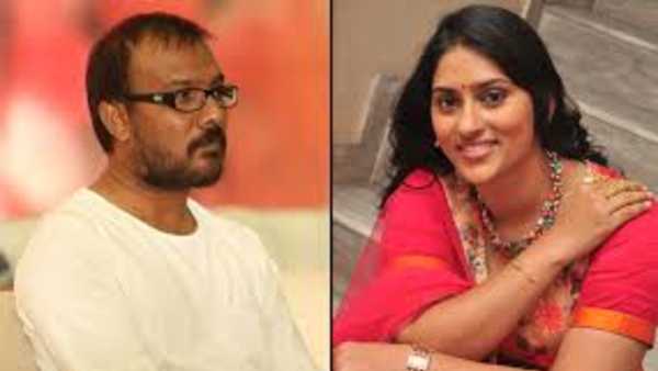 స్నేహితులతో కలిసి బెదిరించాడని...