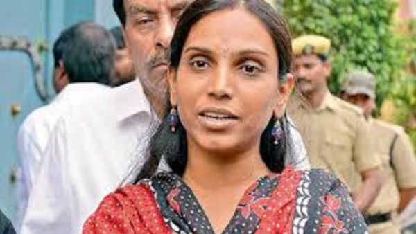 trs corporator vijaya reddy skips mayor election in ghmc office trs corporator vijaya reddy skips mayor election in ghmc office