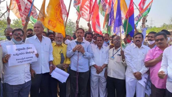 ఉక్కు కర్మాగారంపై 40 వేల మంది ఆధారపడి జీవిస్తున్నారని గుర్తు చేసిన కార్మిక నాయకులు