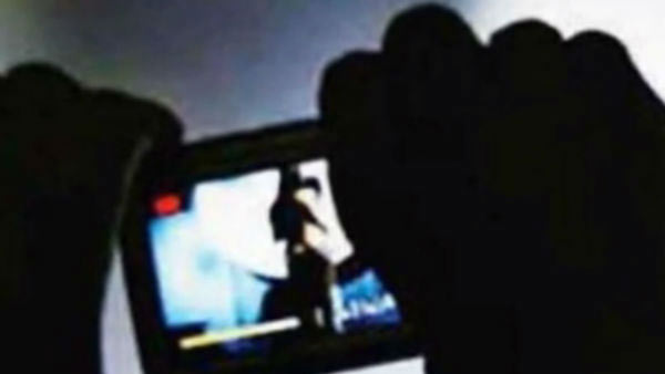 బాత్ రూమ్, బెడ్ రూమ్ వాట్సాప్ వీడియోలు