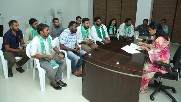 YSRTP: Telangana tribal unions leaders meets YS Sharmila YSRTP: Telangana tribal unions leaders meets YS Sharmila