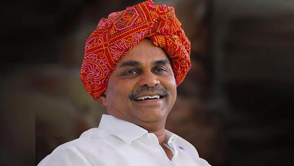 వైఎస్ కుటుంబంపై చింతామోహన్ షాకింగ్ కామెంట్స్