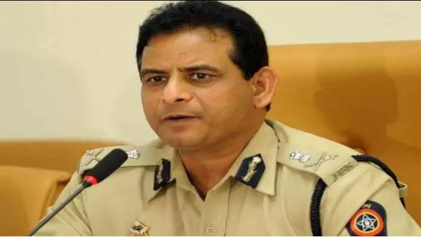 Mukesh Ambani bomb scare: Hemant Nagrale appointed as new commissioner of Mumbai Police Mukesh Ambani bomb scare: Hemant Nagrale appointed as new commissioner of Mumbai Police