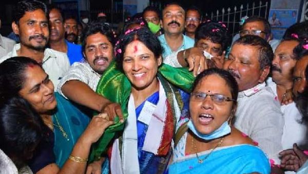 Kalpalatha Reddy elected MLC from Krishna-Guntur Teachers constituency Kalpalatha Reddy elected MLC from Krishna-Guntur Teachers constituency