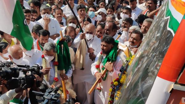 Karnataka Congress starts Jana Dhwani campaign in Bengaluru Karnataka Congress starts Jana Dhwani campaign in Bengaluru