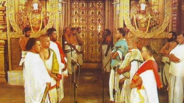 బయటివారికి మాత్రం నో