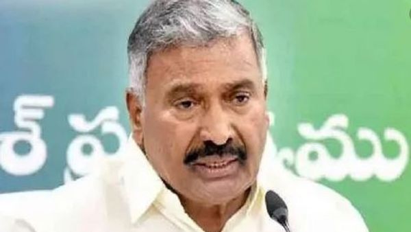 చంద్రబాబును విమర్శించే స్థాయి కాదు