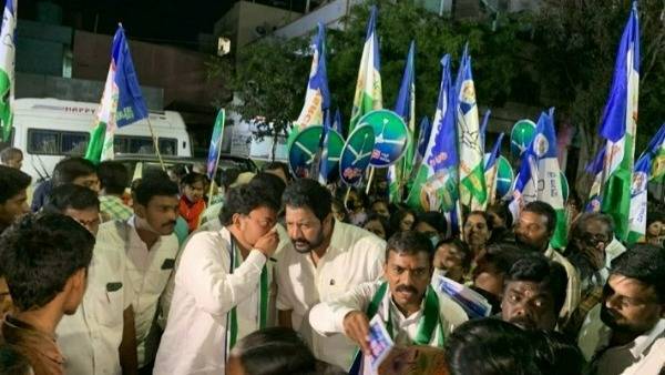 బెజవాడలో చక్రం తిప్పుతున్న వంశీ