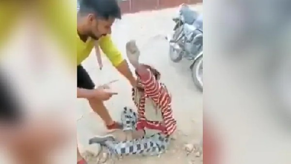 ఖజూరీస్ ఖాస్ ప్రాంతంలో...