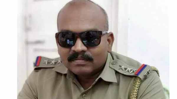 సార్.... చికెన్ హెయిర్ స్టైల్