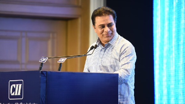 రాజకీయ కోణంలో కేంద్రం నిర్ణయాలు : కేటీఆర్
