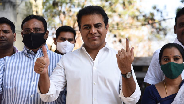 బరిలో టాప్ లీడర్స్..