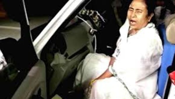 కారు లేదు.. జువెలరీ 9 గ్రాములే..