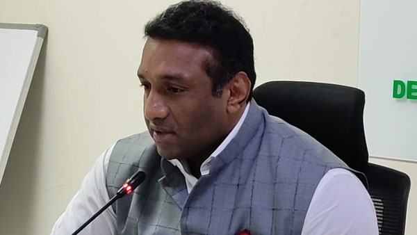 భారత ఎంబసీ నివేదిక కోరిన జగన్ సర్కార్