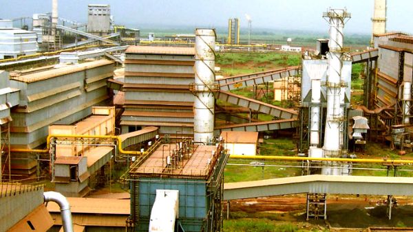 ఆందోళనలతో వేడెక్కిన విశాఖ నగరం