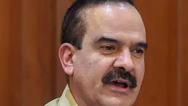 Wheres FIR?... Are You Above Law?: High Court Chides Ex Mumbai Top Cop Wheres FIR?... Are You Above Law?: High Court Chides Ex Mumbai Top Cop