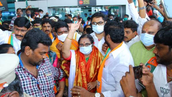 తేల్చుకోవాల్సింది ప్రజలే..
