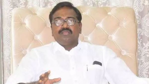 తెలంగాణలో ప్రజల మద్దతు సీఎం కేసీఆర్ కే ఉందని కితాబు