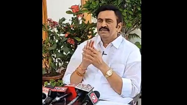 రాష్ట్రానికి వెళ్లలేకపోతోన్నా..