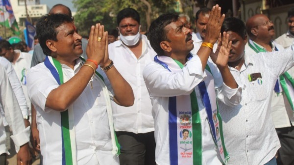 మూడు రాజధానులపై వైసీపీ మౌనం వెనుక ?