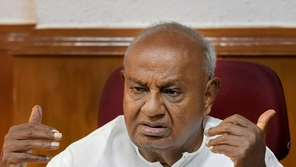 ధైర్యం చెప్పిన సీఎం