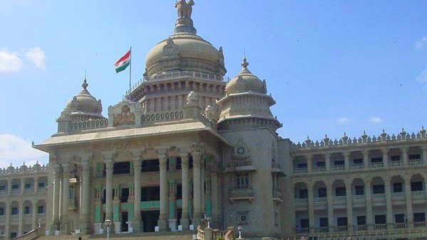 10 వార్డుల్లో పండగ