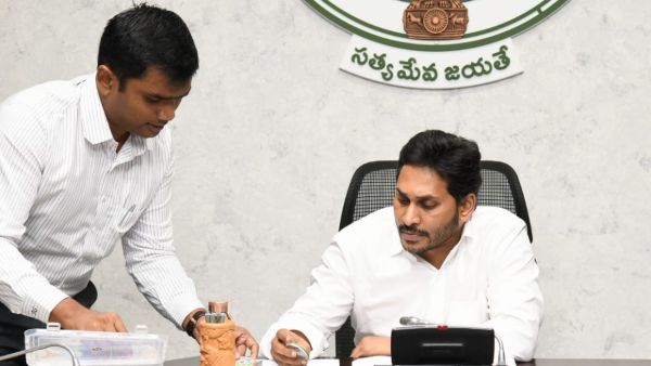 ap government confirm final figure of volunteers for ugadi awards in three categories ap government confirm final figure of volunteers for ugadi awards in three categories