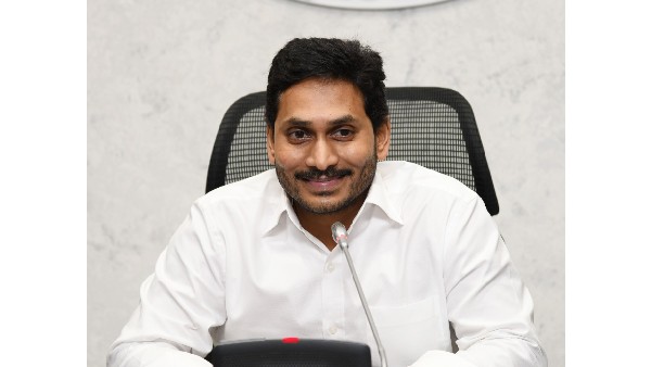 ఢిల్లీ నుంచి ఫోన్ కాల్..