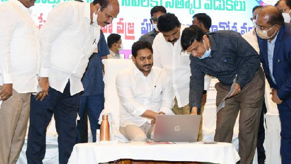 తెలుగు ప్రజలకు ప్రధాని నరేంద్ర మోడీ శుభాకాంక్షలు .. తెలుగులో ట్వీట్