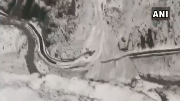 8 Killed In Avalanche After Uttarakhand Glacier Burst, Over 400 Rescued 8 Killed In Avalanche After Uttarakhand Glacier Burst, Over 400 Rescued