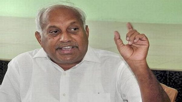 జగన్ జైలుకెళ్లేందుకు టీషర్ట్, బుక్స్ రెడీ చేసుకోవాలి