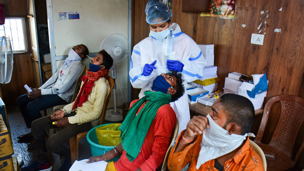 గడచిన 24 గంటల్లో 2,251 మందికి కరోనా పాజిటివ్