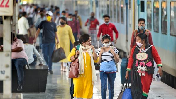 COVID-19 in TS: 2055 new infections and 7 deaths in last 24 hrs, record single day spike COVID-19 in TS: 2055 new infections and 7 deaths in last 24 hrs, record single day spike