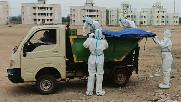 chhattisgarh covid patients bodies ferries grave yard in a garbage van chhattisgarh covid patients bodies ferries grave yard in a garbage van