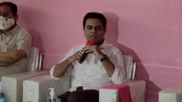 పలు అభివృద్ధి కార్యక్రమాలలో పాల్గొన్న కేటీఆర్ విపక్షాలపై మండిపాటు