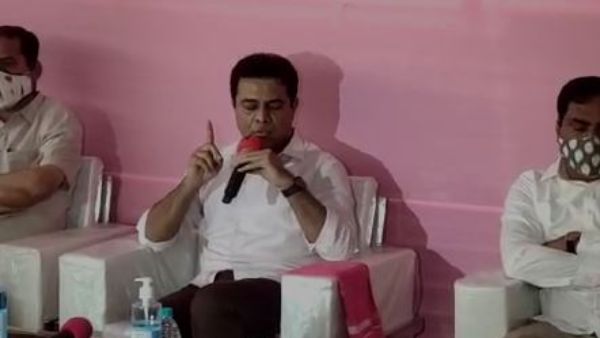 ప్రధాని మోడీ ఎన్ని ఉద్యోగాలు ఇచ్చారో చెప్పాలన్న కేటీఆర్