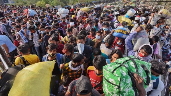 6-day Delhi lockdown triggers exodus, poor are always the maximum sufferers 6-day Delhi lockdown triggers exodus, poor are always the maximum sufferers