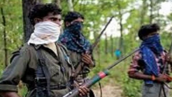 ప్రజా ప్రతినిధులు బయట తిరగవద్దని పోలీసుల హెచ్చరికలు