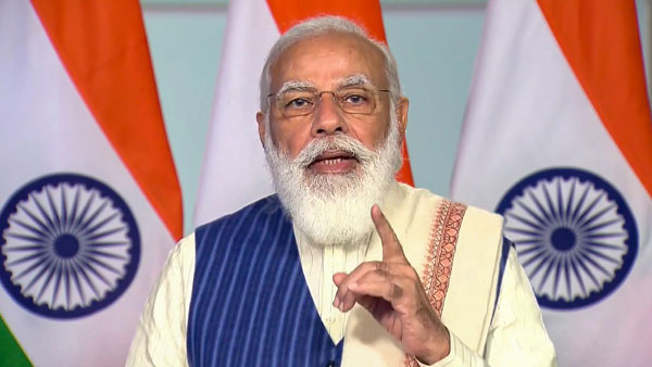 PM Meets Top Officials, Reviews Covid And Vaccination Situation PM Meets Top Officials, Reviews Covid And Vaccination Situation