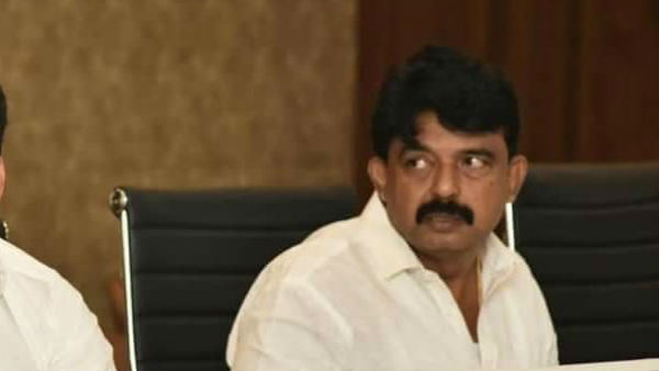 పవన్, నాగబాబుకు రేబిస్ వ్యాక్సిన్