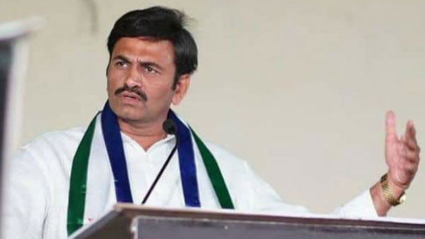 గొడ్డలి వేటును గుండెపోటుగా..