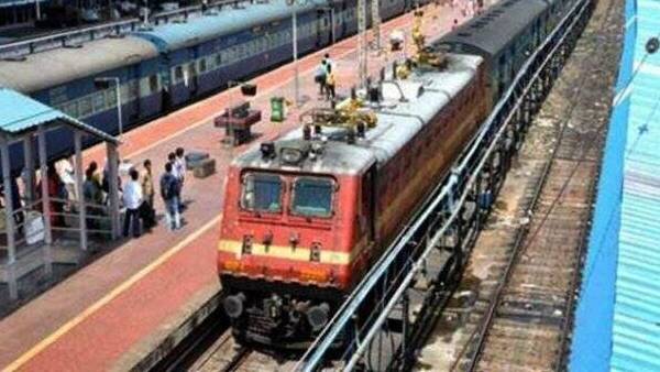 Sale of platform tickets have been stopped with immediate effect from today: Central Railway Sale of platform tickets have been stopped with immediate effect from today: Central Railway