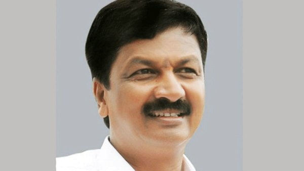 మొదటిసారి అక్కడే..