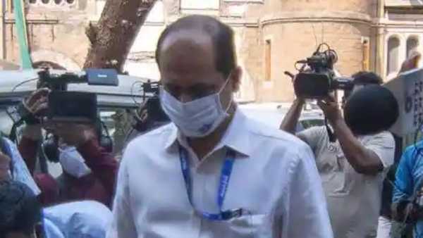 సచిన్ వాజే వాహనాలను సీజ్ చేసిన ఎన్ఐ ఏ