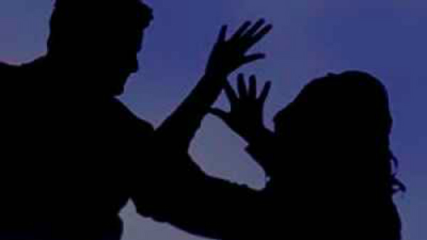 చేతికి ఫుల్ గా పని చెప్పాడు