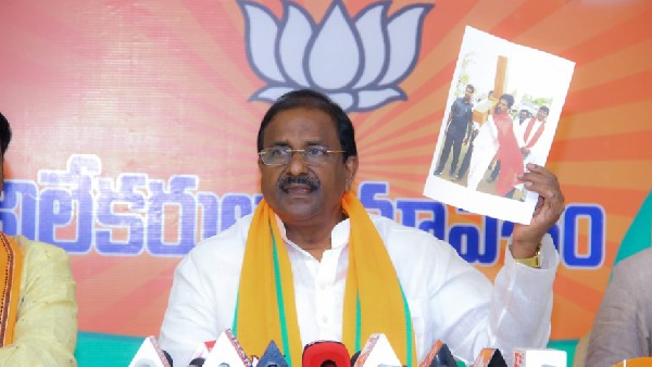 సీమ వెనుకబాటుకు జగన్, చంద్రబాబే కారణం