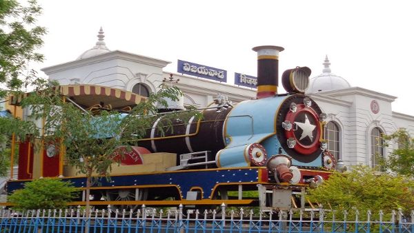 99 ఏళ్ల లీజుకు విజయవాడ స్టేషన్