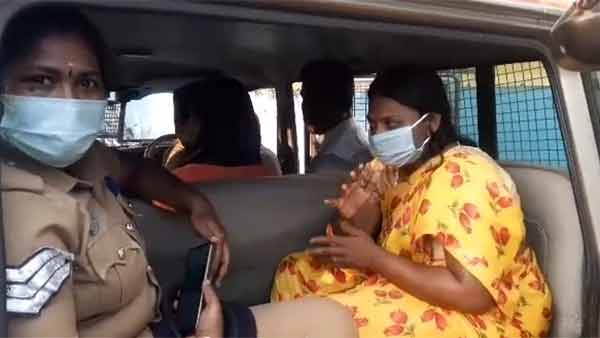 బ్యూటీపార్లర్ బండ బ్యూటి