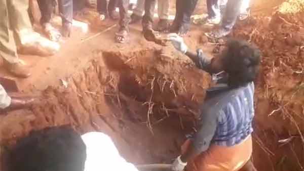 ఇంట్లోనే శవం పూడ్చేసింది